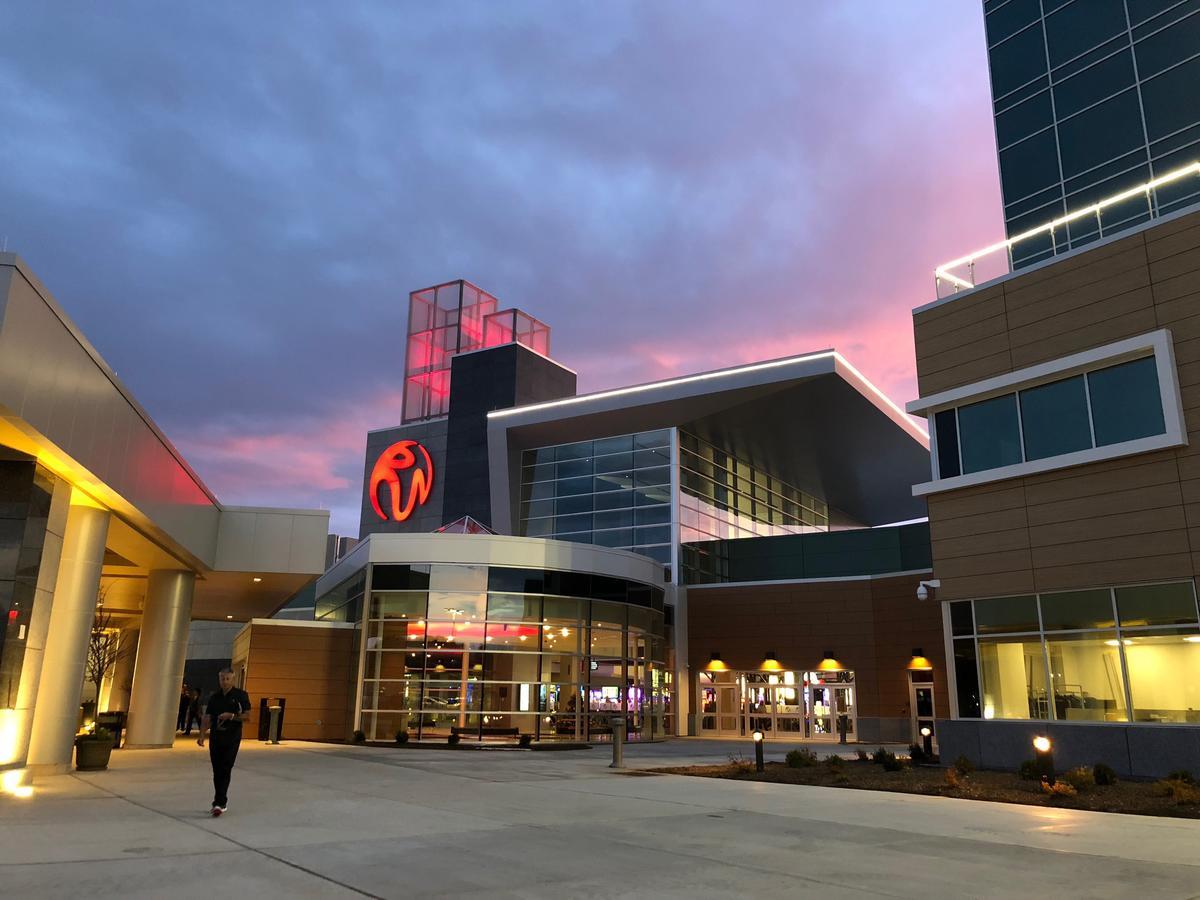 מונטיצ'לו Resorts World Catskills מראה חיצוני תמונה